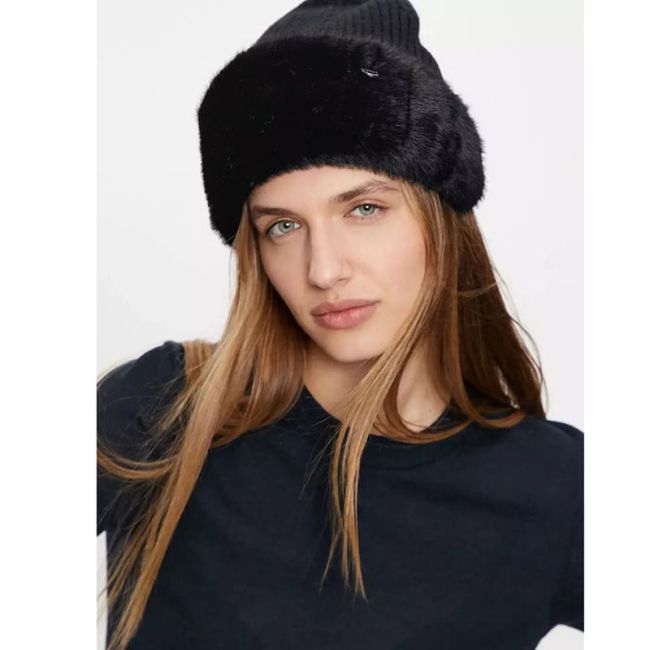 Γυναικείος Σκούφος GUESS ACAW5209POL01 BLA BEANIE μαύρο